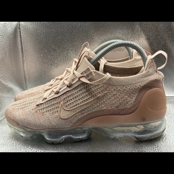 Size 9 - Nike Women’s‎ Air VaporMax 2022 Flyknit Shoes Pink Oxford DJ9975-600 - Picture 6 of 8